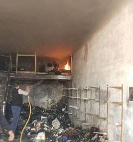 Massive fire breaks out in clothes showroom, loss worth lakhs