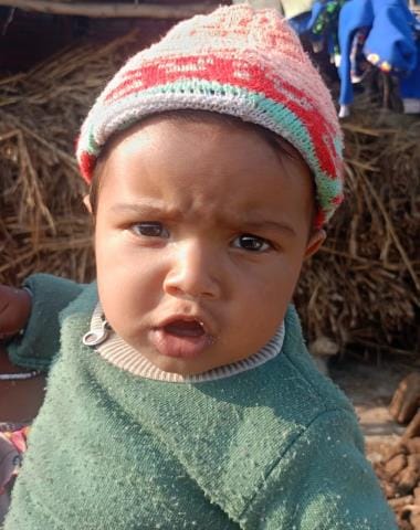 E-rickshaw overturns while going to Bhole Baba's ashram, innocent child dies