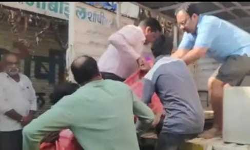 Chhindwara Crime: The young man, who was troubled by debt, committed suicide