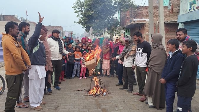 Workers expressed anger over canceled registration