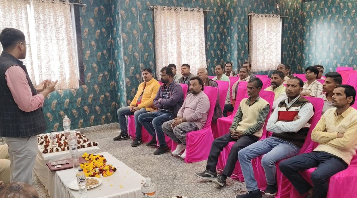 Satyagraha will be held against the layoff of contract workers