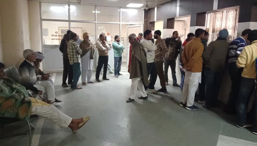 Tehsildar returned to work, 200 registries took place after three days