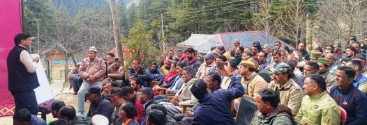 Explain the benefits of eco sensitive zone to the villagers in Devidahad