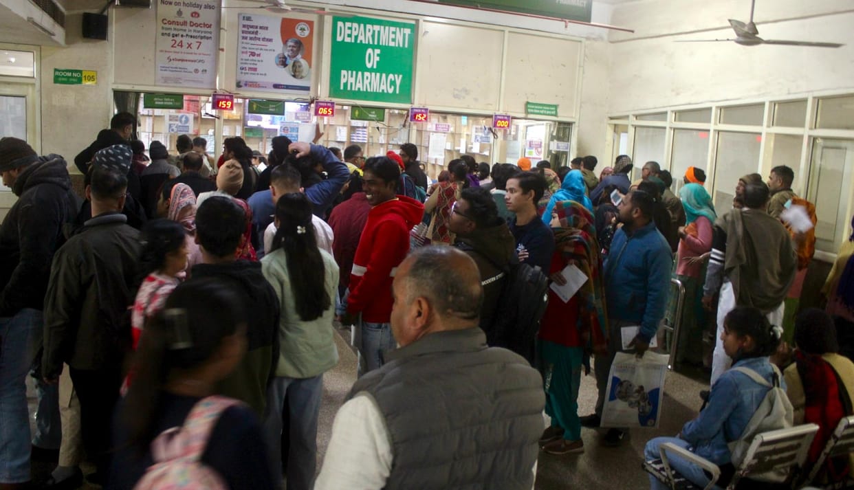 One skin doctor sent another to Kalka on leave, 300 did not get treatment