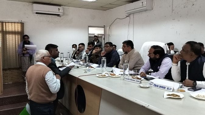 Education Minister reprimanded everyone from outpost incharge to DSP