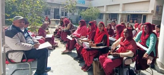 Asha workers made aware under National Deworming Day