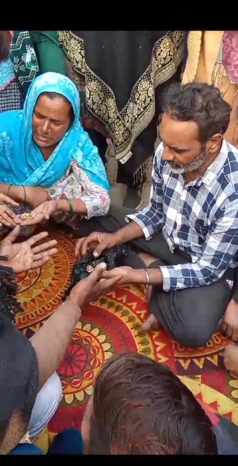 People got emotional after seeing the jewelery of people who died after car falling into Bhakra Canal handed over to their families.
