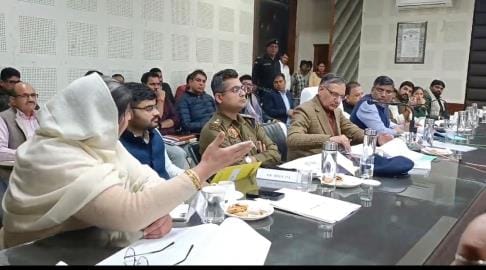 Education Minister suspended the ACO of consolidation