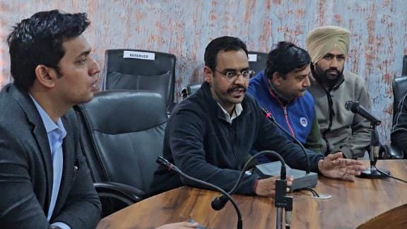Delegation of Youth Meet with DC