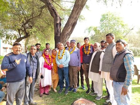 Meeting to prepare for workers' conference