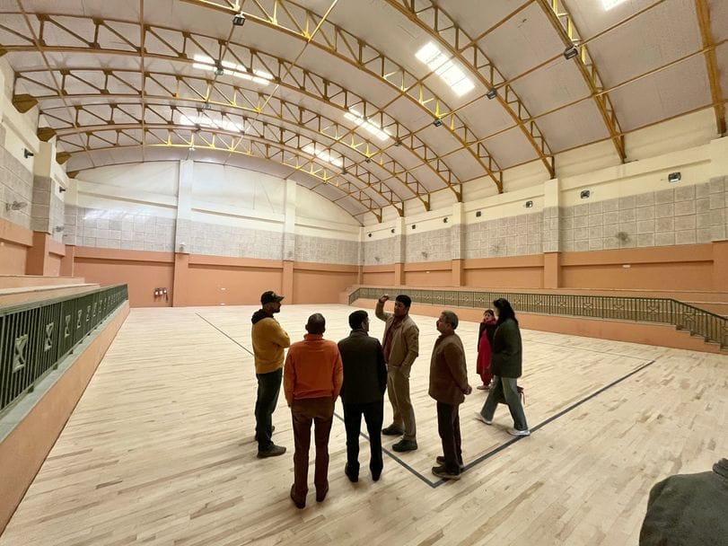 Rampur Bushahr, Youth Services and Sports Department, Public Works Department, Indoor Stadium and Hostel