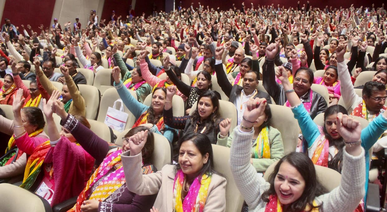 Strong Indian women, more or less equal to officers