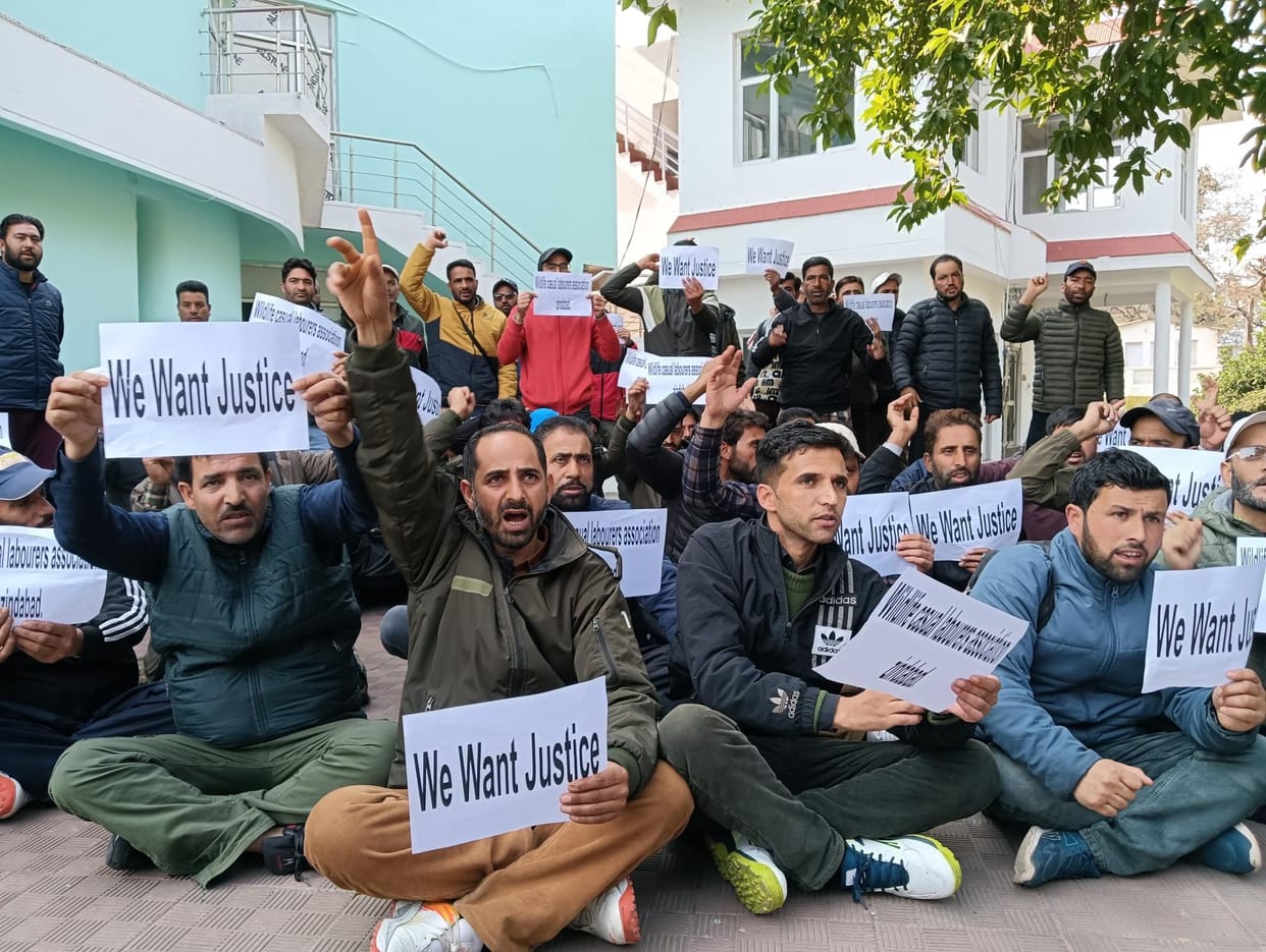 jammu, worker, protest