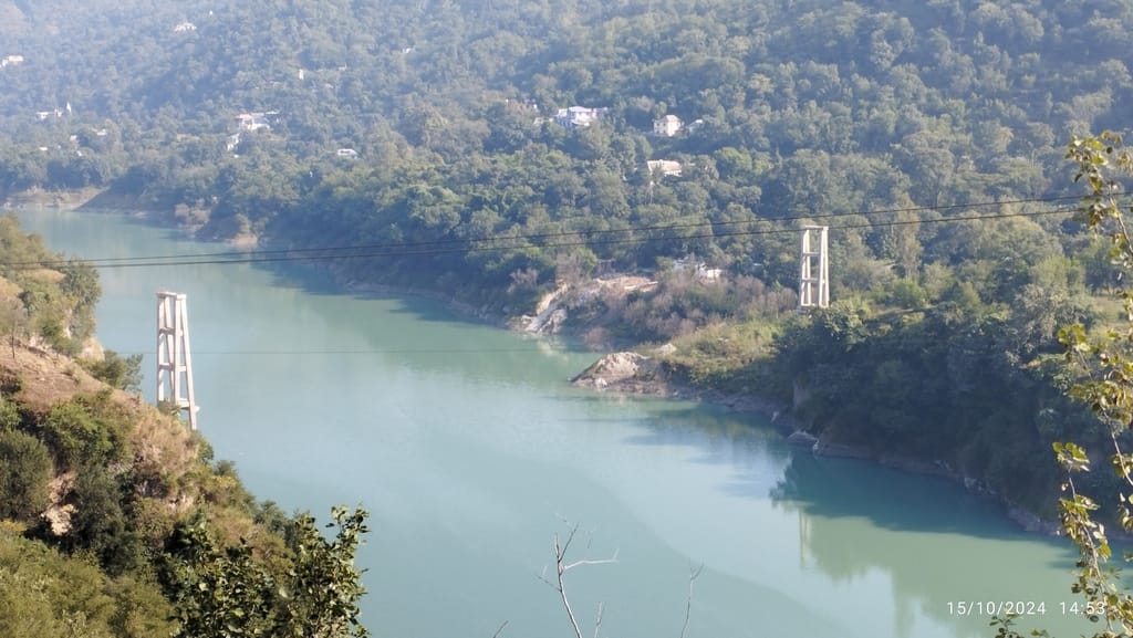 Construction of jeepable bridge of Bagad Bhatoli stalled for one and a half year, former MLA angry