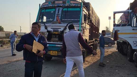 19 overloaded dumpers seized, fine of Rs 18.37 lakh imposed