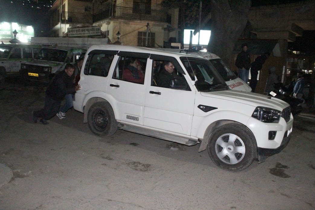 Vigilance car had to be started with a push.