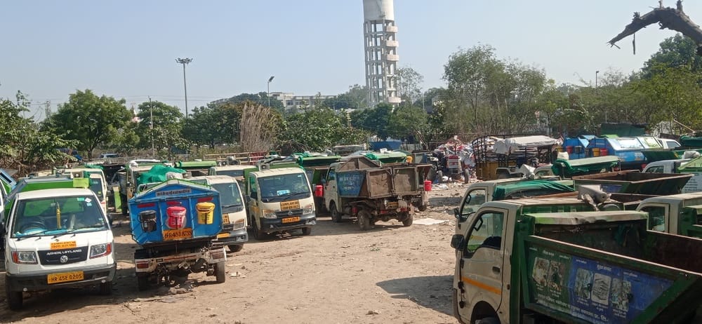 After the agreement, tippers will again pick up garbage from door to door from today.
