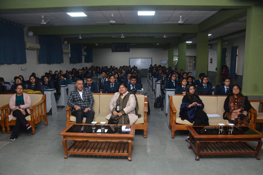 Students analysed the budget with experts