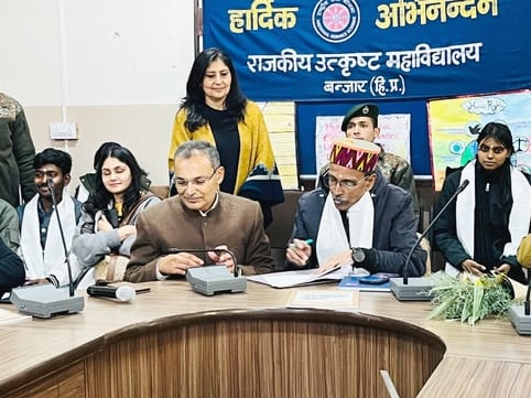 MoU between Banjar and PG DAV College Delhi