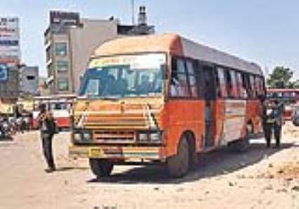 mahaakumbh ke lie do bason ka sanchaalan, pratidin ja rahe 50 se kam shraddhaalu
