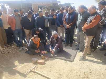Road to connect Darbyar village will be built with Rs 10 lakh: Suresh