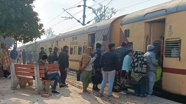 29803-04 Shrimata Vaishno Devi train running between Delhi-Bathinda canceled