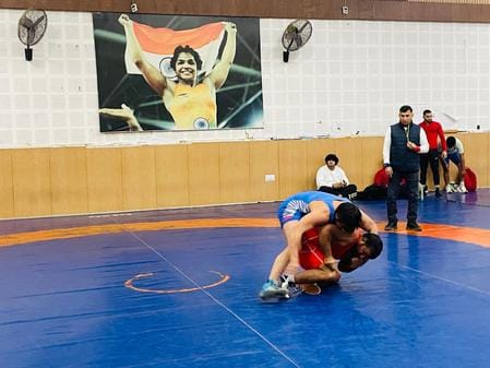 Selection of 30 players in wrestling competition