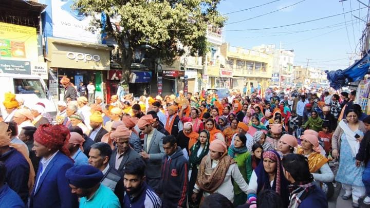 Procession taken out on the occasion of Guru Ravidas Prakash Parv, reached Bomal after taking ten days.