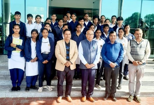 Students did educational tour