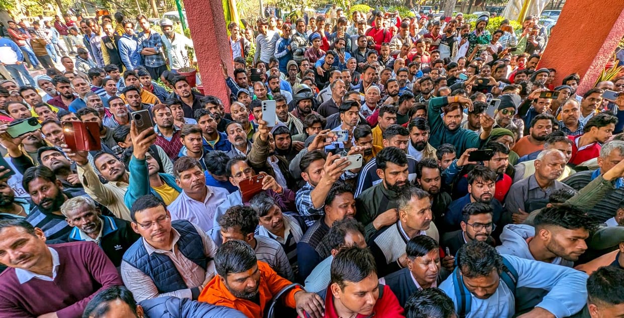 Shopkeepers took to the streets to protest against removal of Panth Bazaar