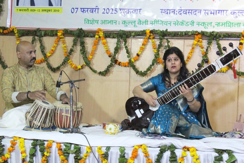 A melodious gathering at Dev Sadan Kullu