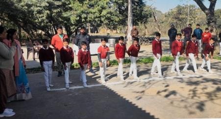Abhinav tops in 100 meters race, Ashi tops in 200 meters