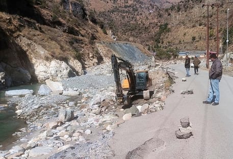 Rs 2.11 crore will be spent on improving Larji-Bihali road.