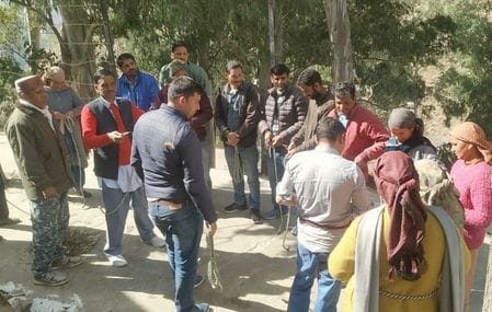 Disaster prevention training given to task force volunteers