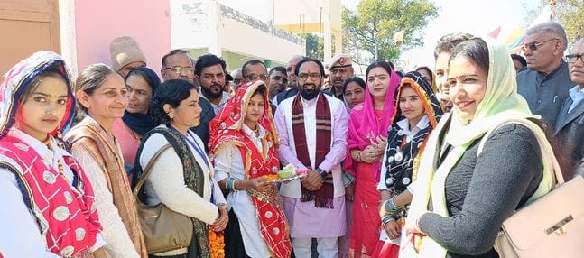 Kanya Gurukul celebrated 42nd anniversary in Gurukul Kheda