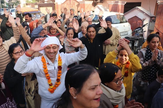 Shiva's glory is limitless: Manocha