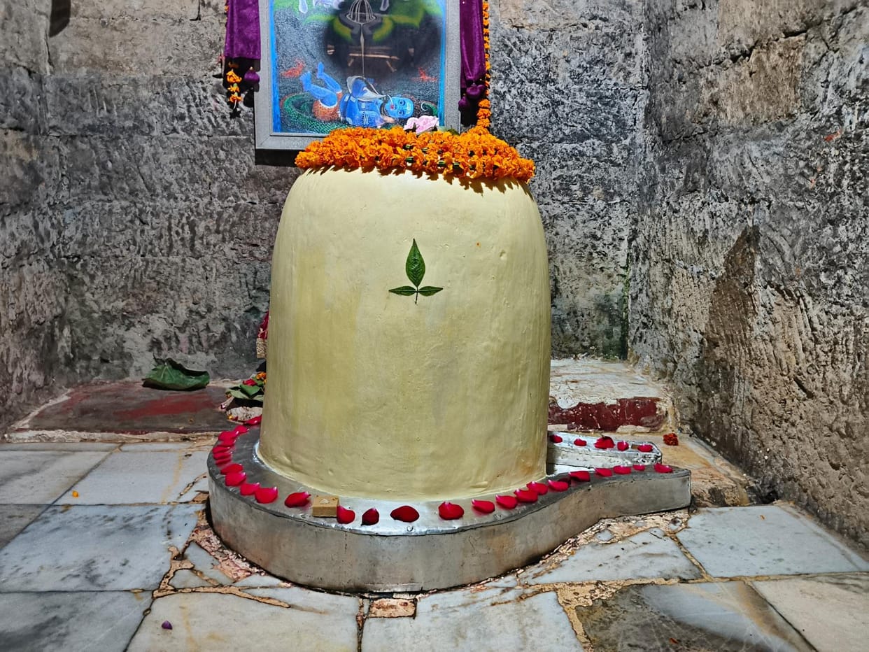 Tiling Bhole Baba seen in Bhoothnath temple