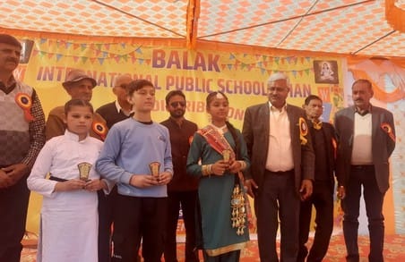 Told students the importance of discipline along with studies