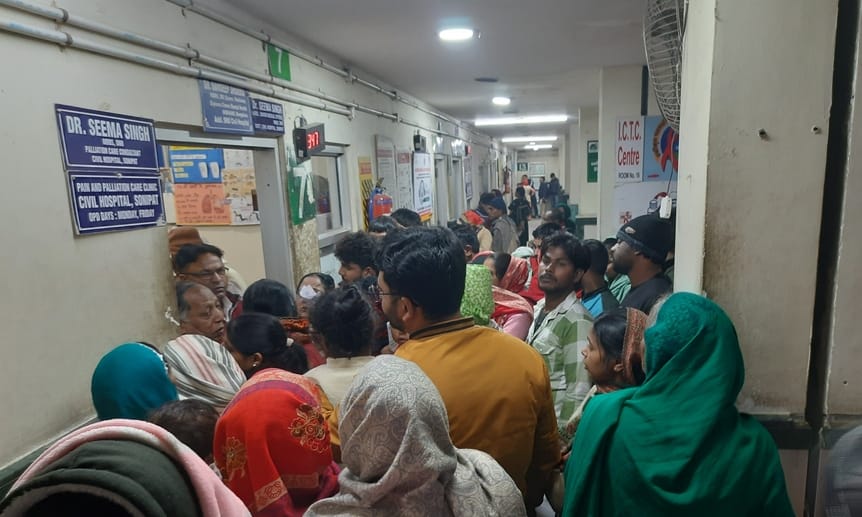 The number of patients suffering from sore throat and fever is increasing in winter