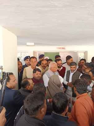 Union Energy Minister Manohar Lal met the villagers