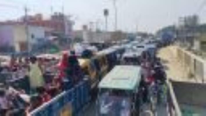 Traffic system uncontrolled, vehicles crawling, traffic jams everywhere.