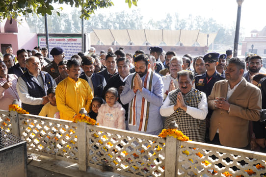 On BJP's victory in Delhi, Chief Minister Nayab Saini bowed his head at Jyotisar Tirtha and circumambulated the banyan tree.
