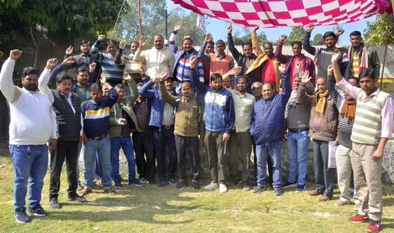 Contract employees demonstrated at Malviya residence