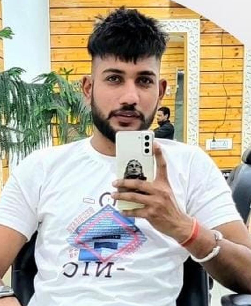 uotyh died in accident