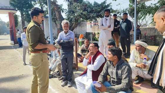 Police accused of detaining Pradhan, staged protest