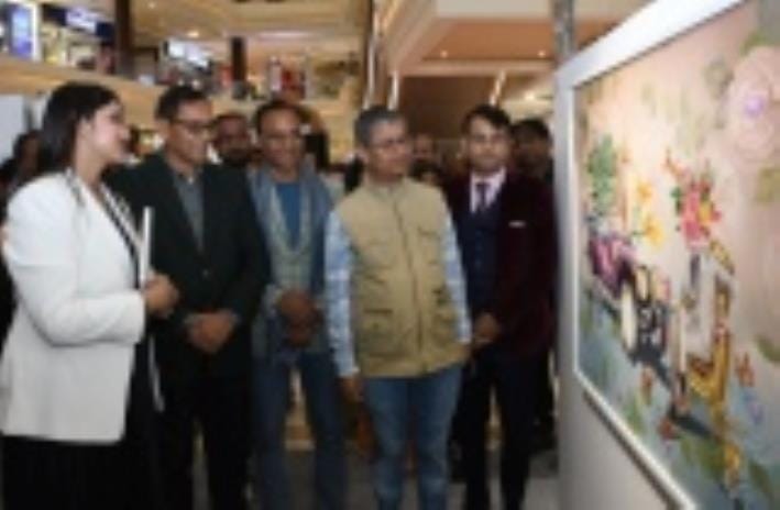 120 artworks of 38 painters from across the country displayed in the art fair