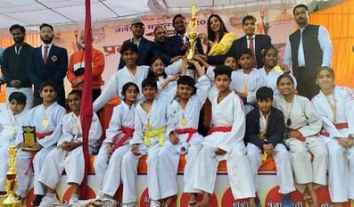 19 players won medals in karate competition