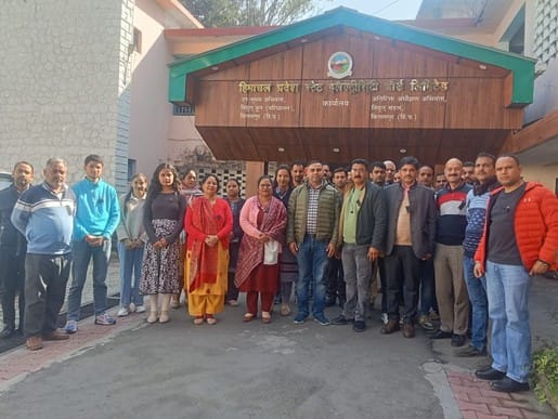 Black badges imposed for restoration of OPS and other demands