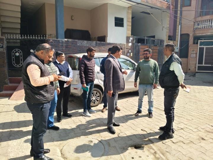 DMC itself went to the houses and asked whether the garbage van comes or not, also checked the dustbins