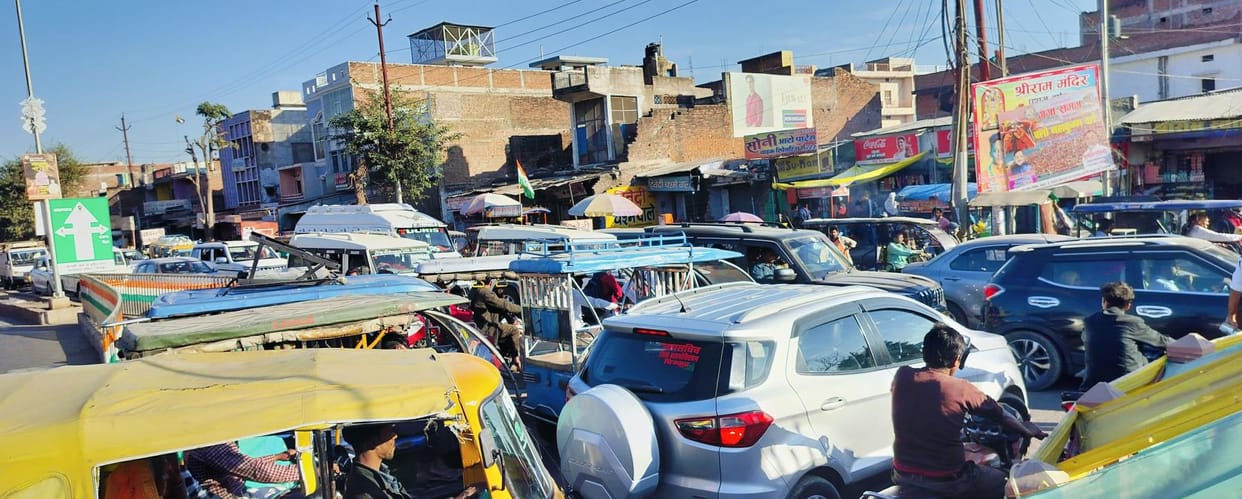 Maha Kumbh pilgrims' procession, traffic jam on highway and city